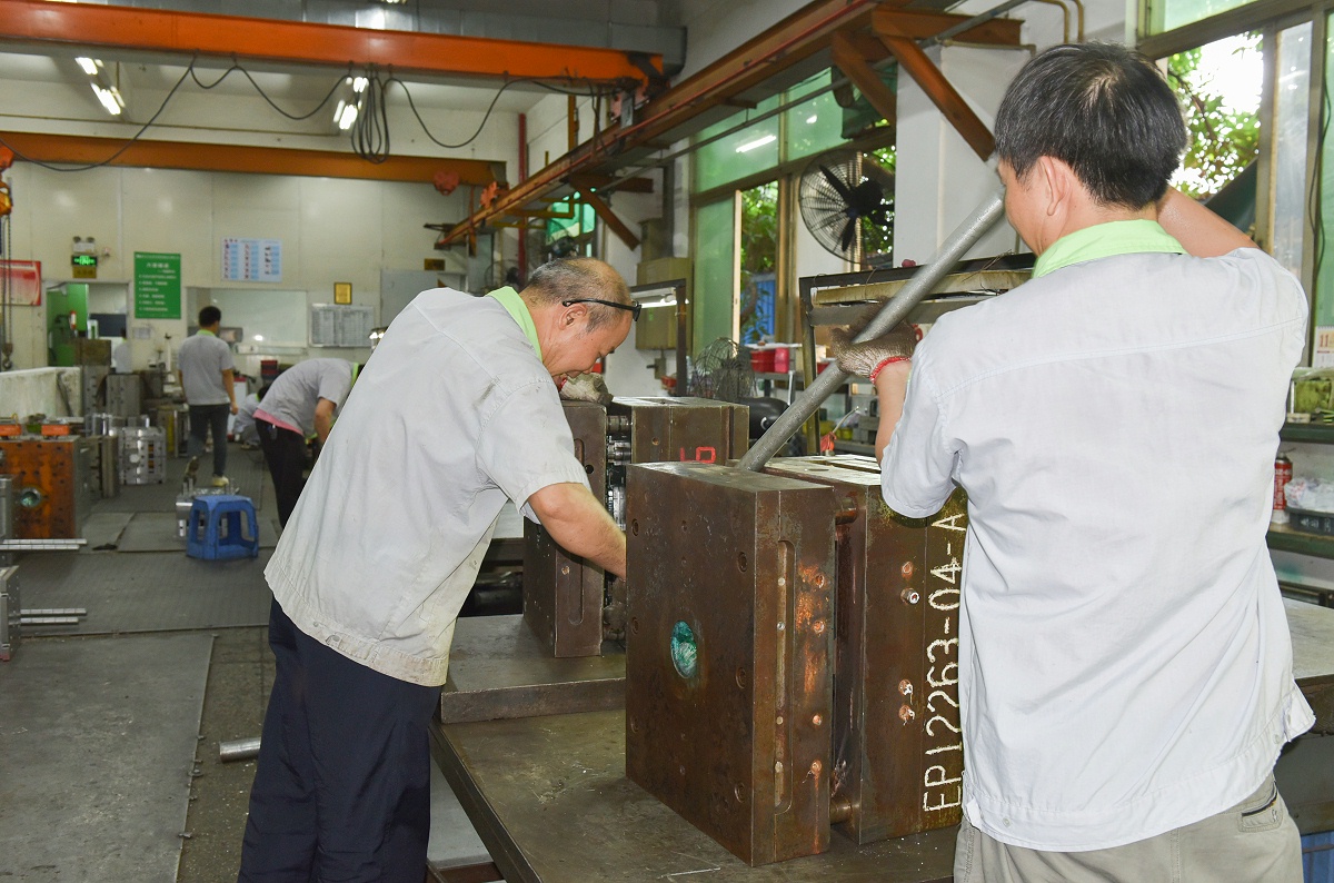 世邦模具房 世邦模具房