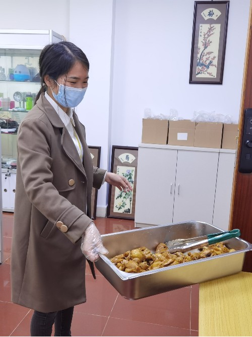 世邦塑膠注塑模具廠祝大家冬至快樂