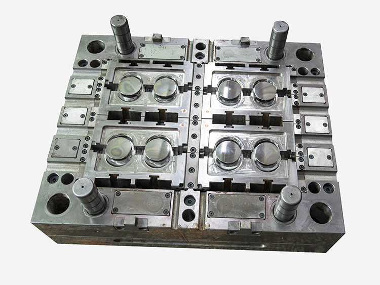 世邦模具 世邦模具