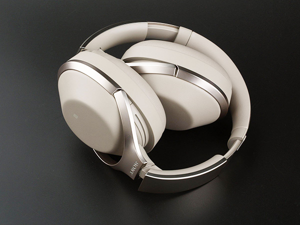 世邦索尼耳機(jī)注塑配件案例 世邦索尼耳機(jī)注塑配件案例